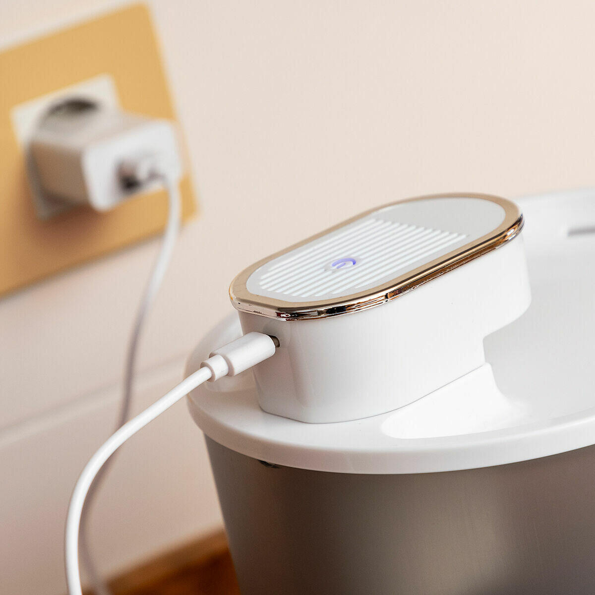 Fuente para Perros y Gatos Recargable con Sensor Refopet InnovaGoods