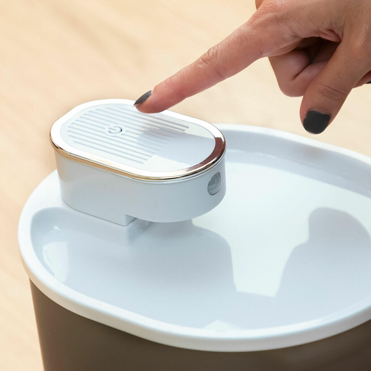 Fuente para Perros y Gatos Recargable con Sensor Refopet InnovaGoods